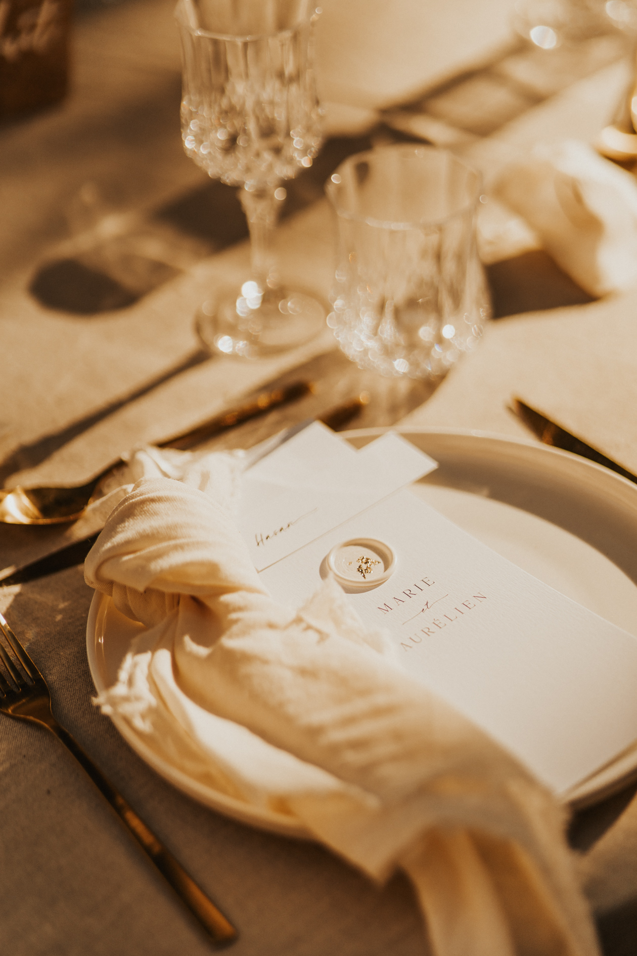 centre de table menu marque place decoration mariage elegant petit roulet en provence